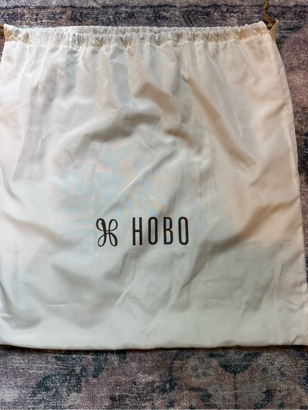 NWT Hobo Marley bag in Harvest Suede - Picture 15 of 16